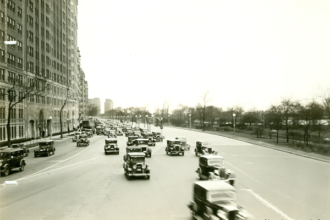 1935 - Looking north along Lake Shore Drive at Belmont Avenue © Chicago Park District Special Collections