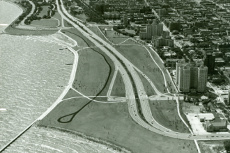 1958 - Lincoln Park Extension-Foster to Hollywood Aerial Looking South © Chicago Park District Special Collections
